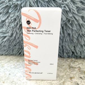 Peekaboo AHA PHA Skin Perfecting Toner (200ml)